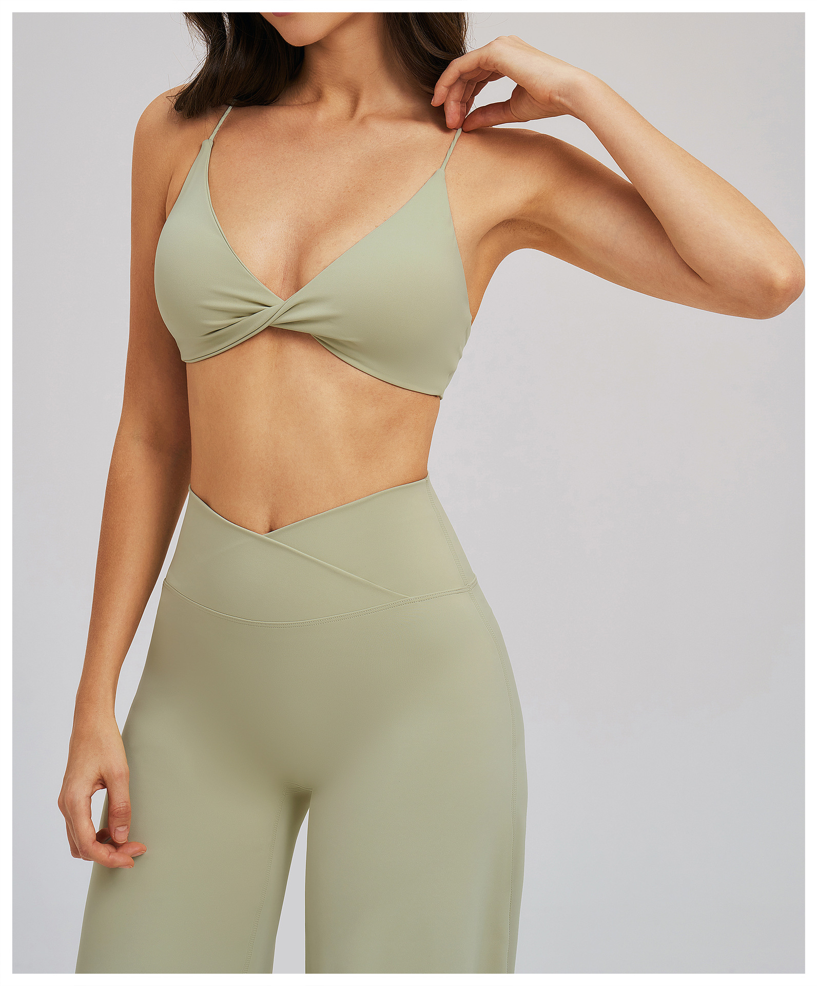 Women's Light Pink Twist Front Wireless Yoga Sports Bra - 图片 6